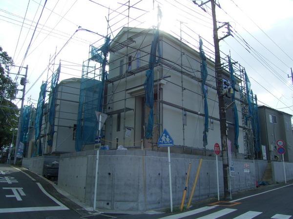 Local appearance photo. Local (10 May 2013) Shooting