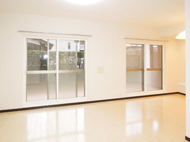 Living. Indoor (12 May 2013) Shooting