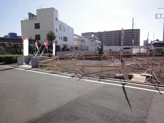 Local appearance photo. Selling local