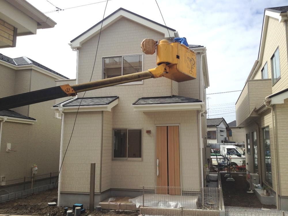 Local appearance photo. B Building