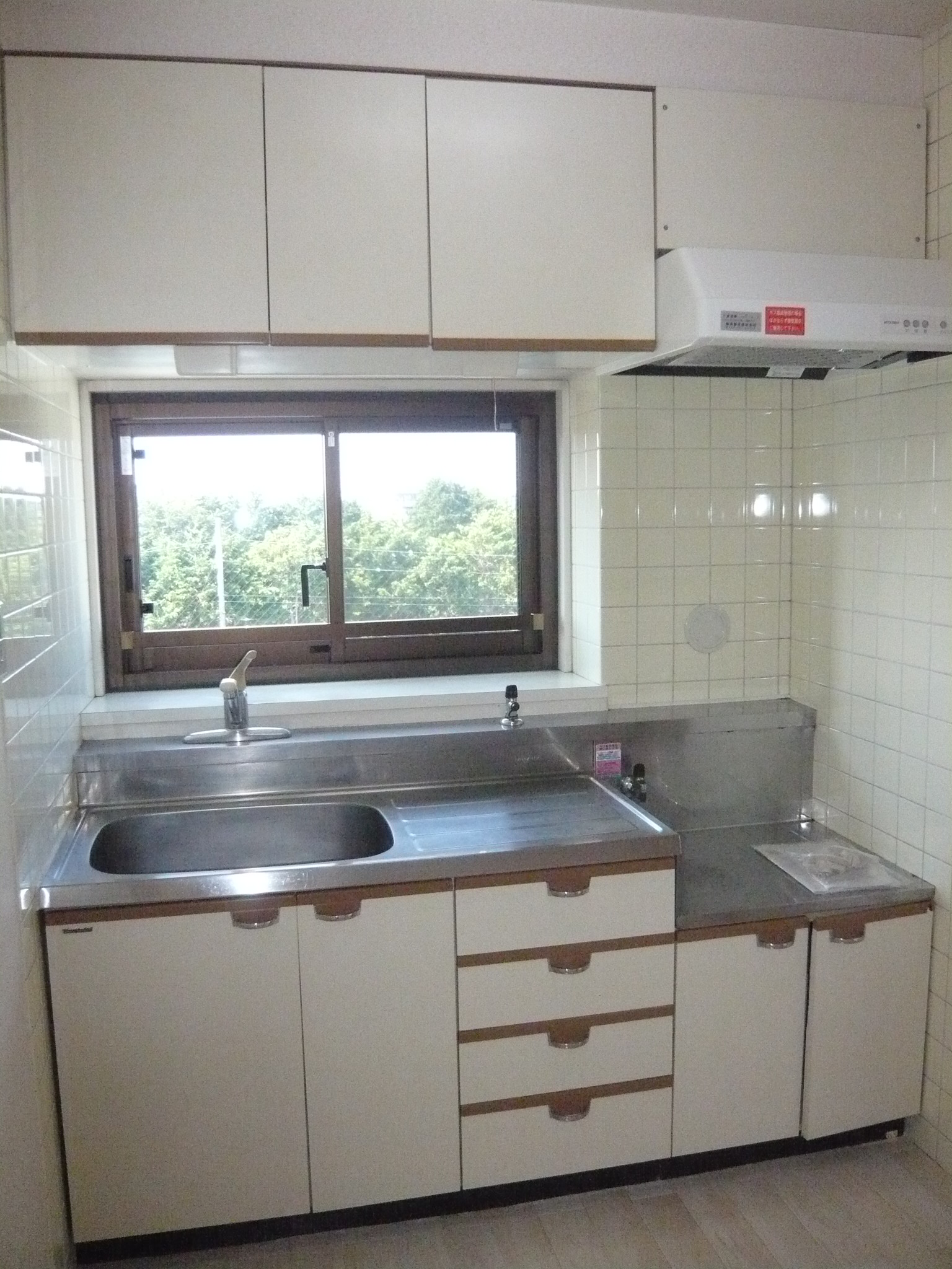 Kitchen. Your favorite gas stove installation Allowed