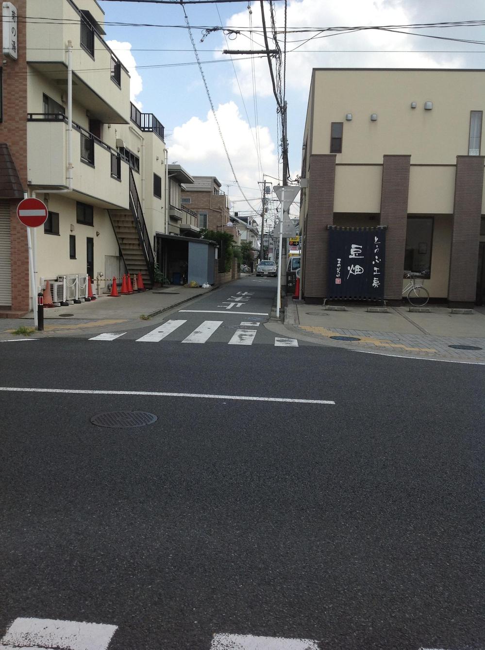 Other Environmental Photo. If the ball lands in the 40m street until the tofu shop there is also a tofu shop. 