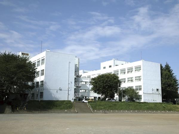 Surrounding environment. Municipal Tsukimino junior high school (about 1190m / A 15-minute walk)