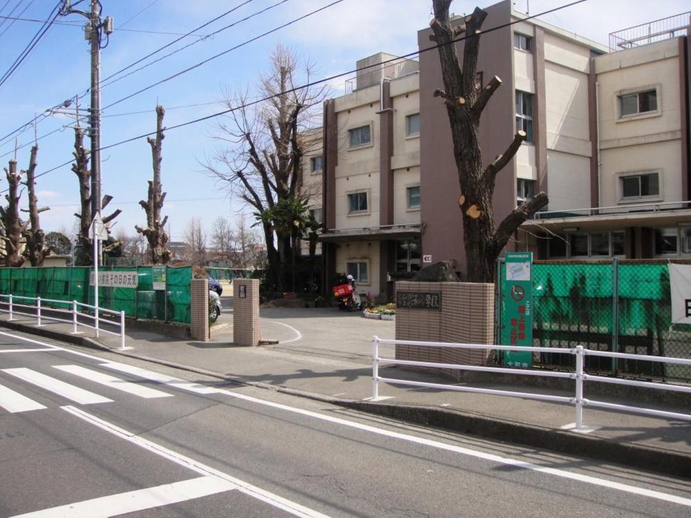 Junior high school. 761m until Yamato Municipal Yamato Junior High School