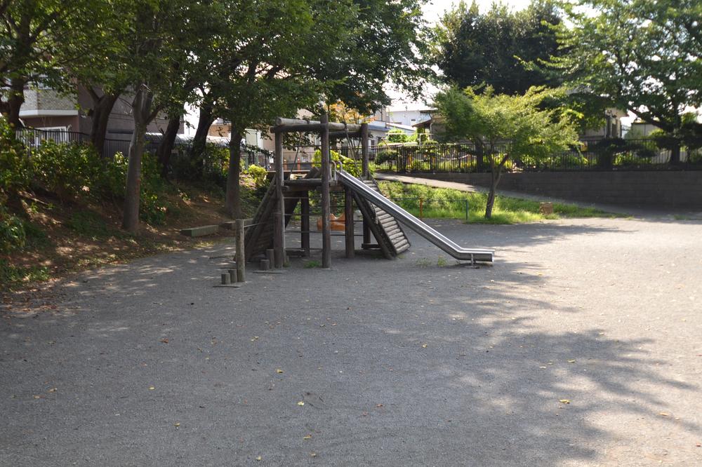 park. Magistrate 1-chome Park