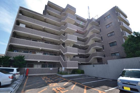 Local appearance photo. Wood Court appearance