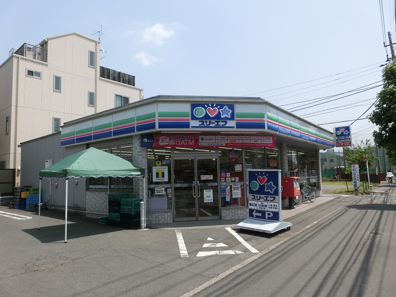 Convenience store. Three F until the (convenience store) 202m