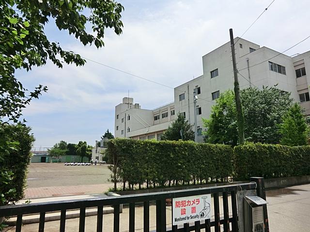 Junior high school. 1836m until the Yamato Municipal Hikichi stand Junior High School