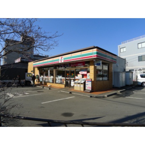 Convenience store. 120m to Seven-Eleven Yamato Nishitsuruma store (convenience store)