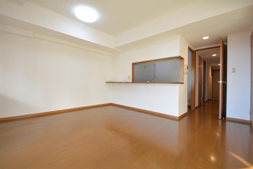 Living. Indoor (November 2013) Please relax slowly in the living room of shooting calm hue