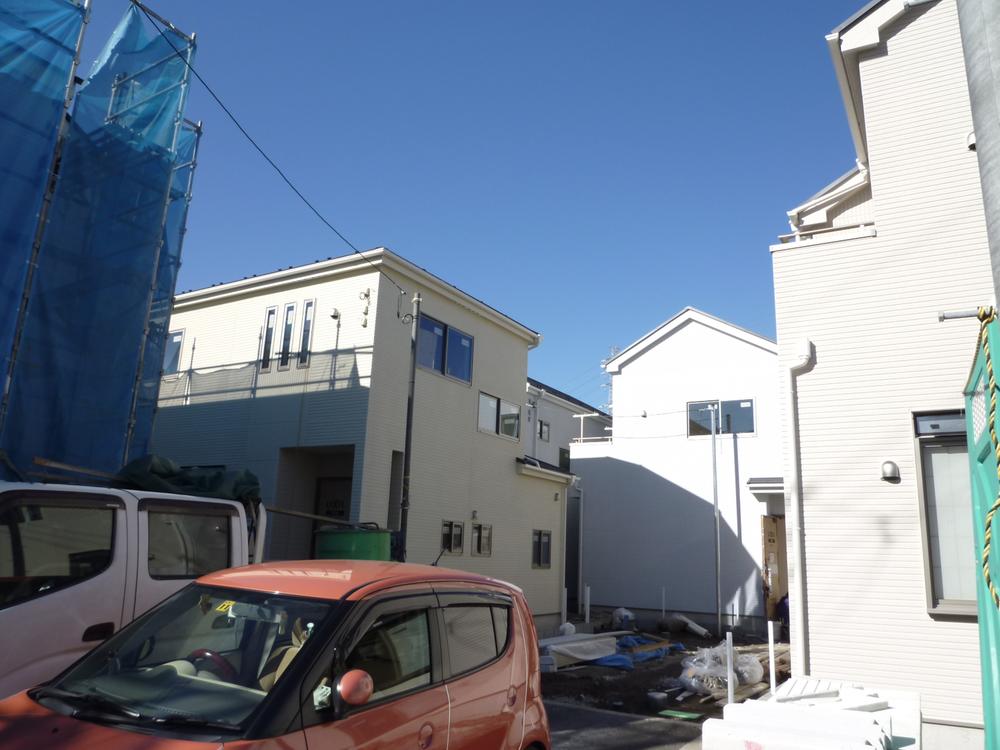 Local appearance photo. Selling local