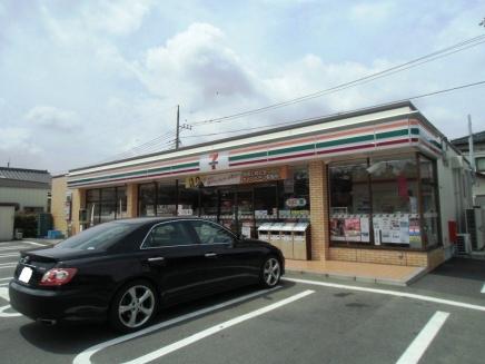Convenience store. Seven-Eleven 466m until the Yamato center 6-chome
