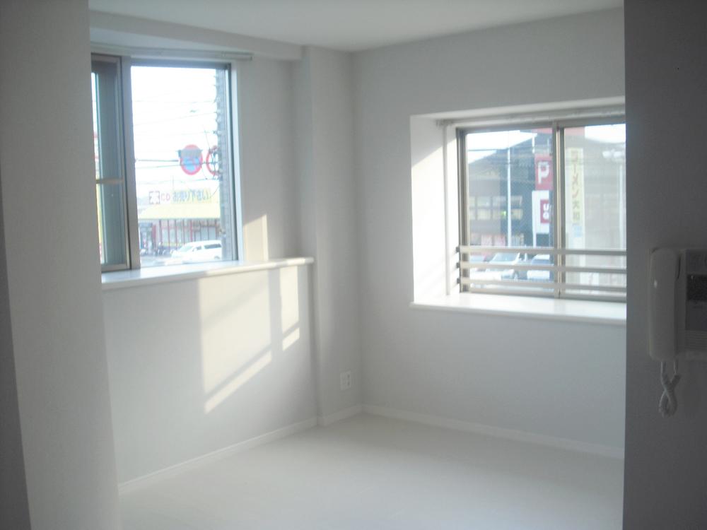 Living. All rooms Cross ・ Bran ・ Tatami mat Chokawa