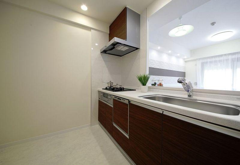 Kitchen. Popular system kitchen cooking is fun