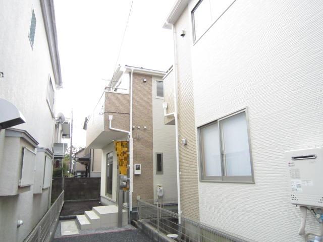 Local appearance photo. Local (11 May 2013) Shooting