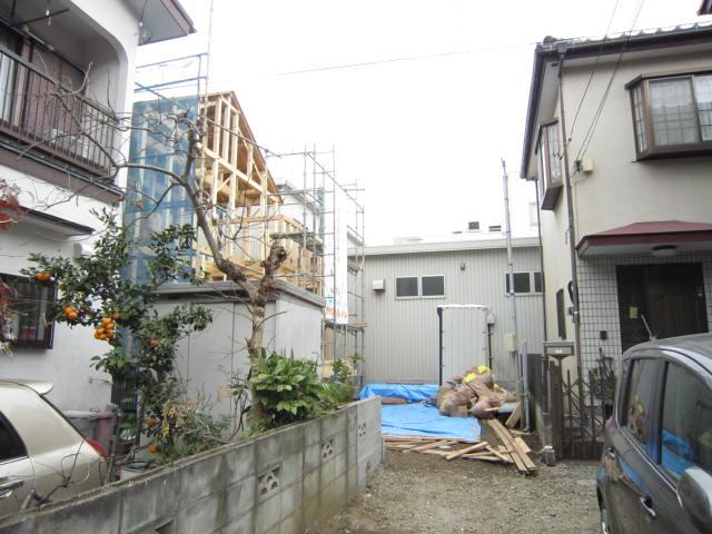 Local appearance photo. Local (12 May 2013) Shooting