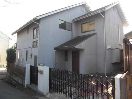 Local appearance photo. Subject property appearance photo
