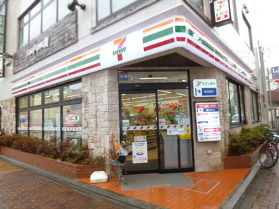 Convenience store. Seven-Eleven Yamato Chuorinkan 3-chome up (convenience store) 74m