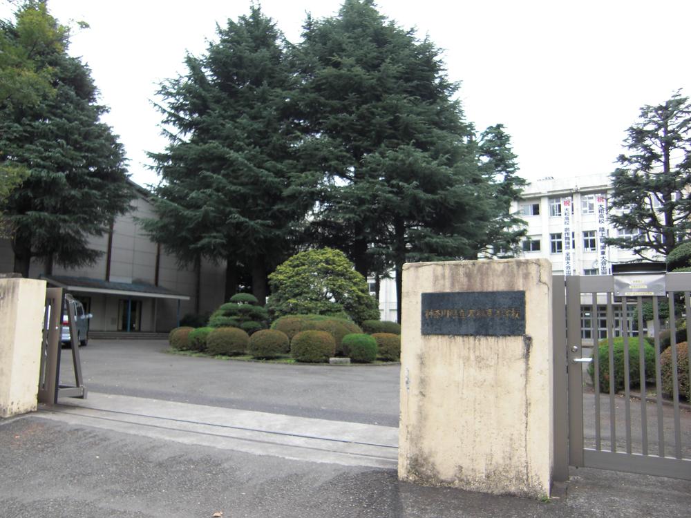 high school ・ College. 543m to the Kanagawa Prefectural Yamato High School