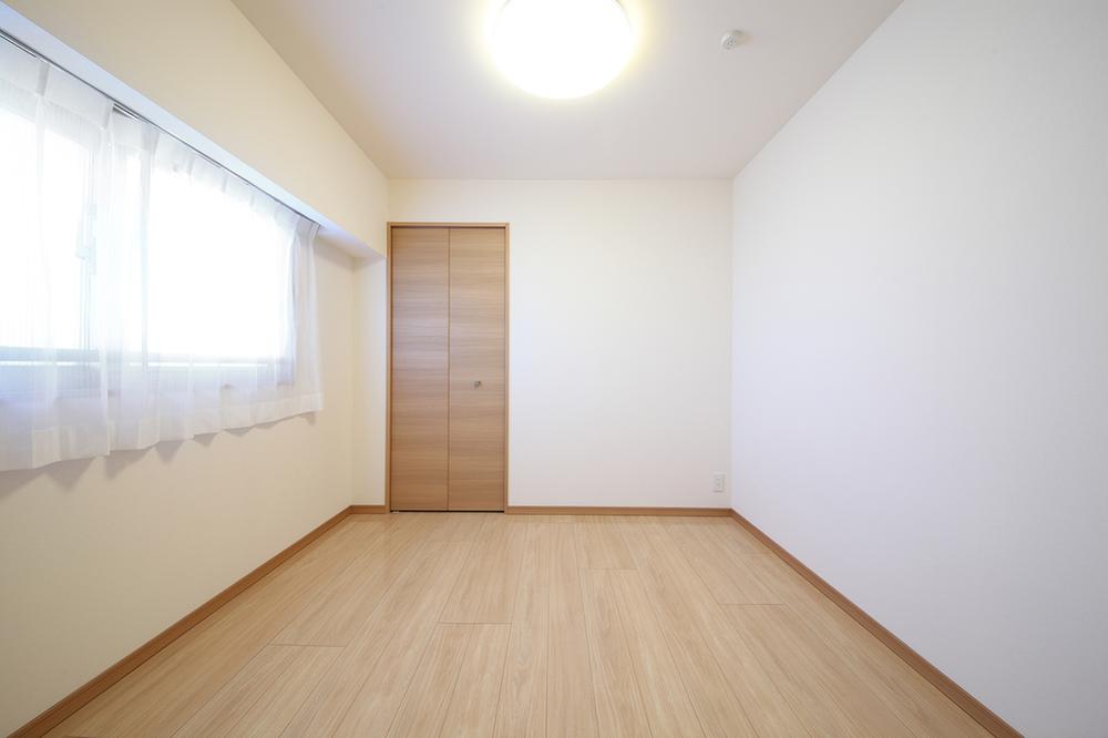 Non-living room. Room (August 2013) Shooting