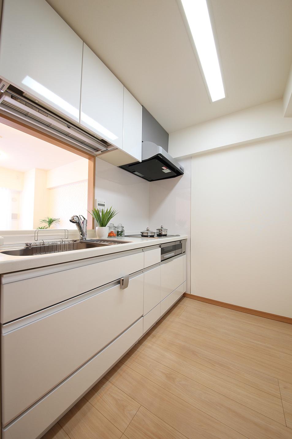 Kitchen. Room (August 2013) Shooting