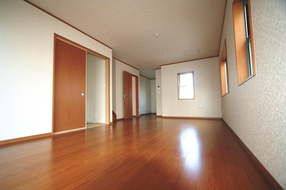 Living. Local (12 May 2013) Shooting