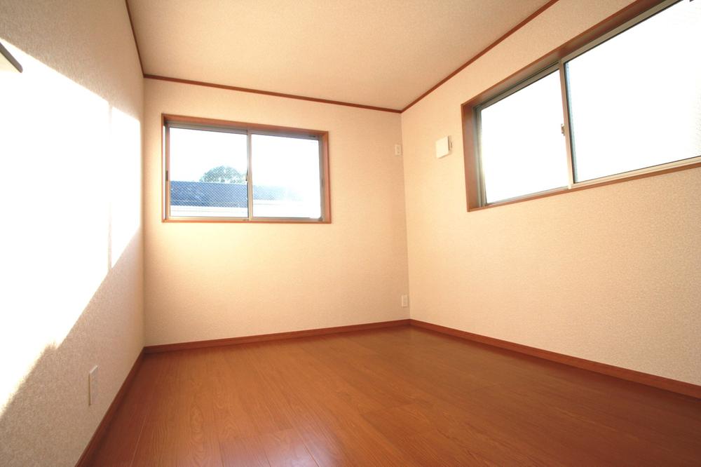 Non-living room. Local (12 May 2013) Shooting