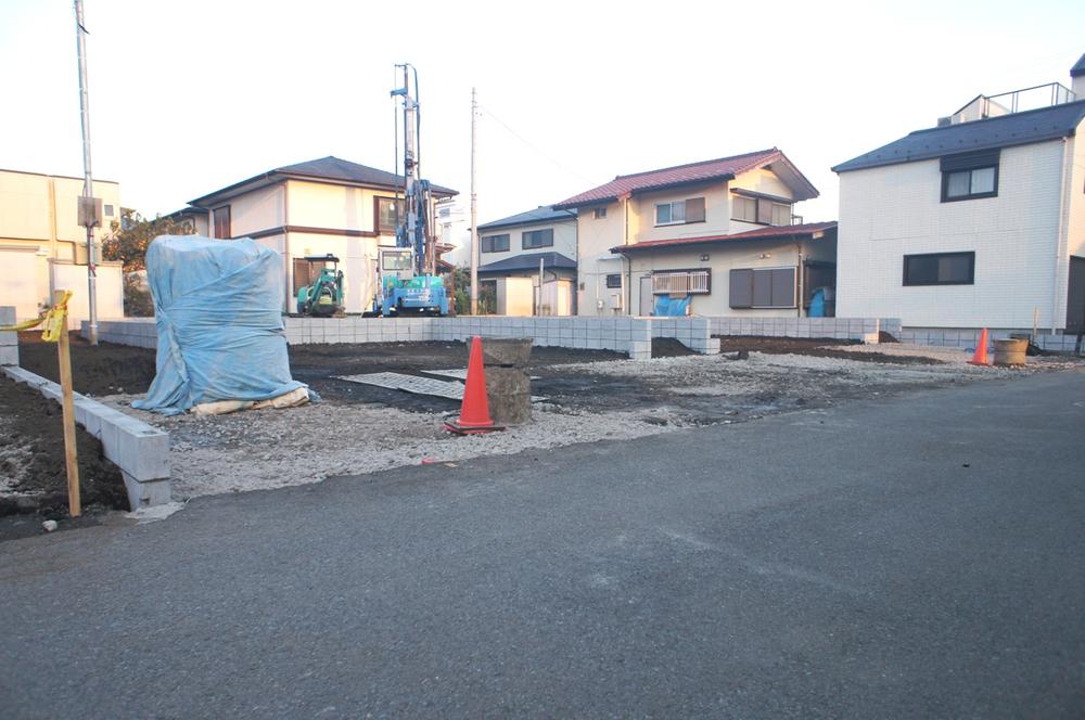 Local appearance photo. Local (10 May 2013) Shooting