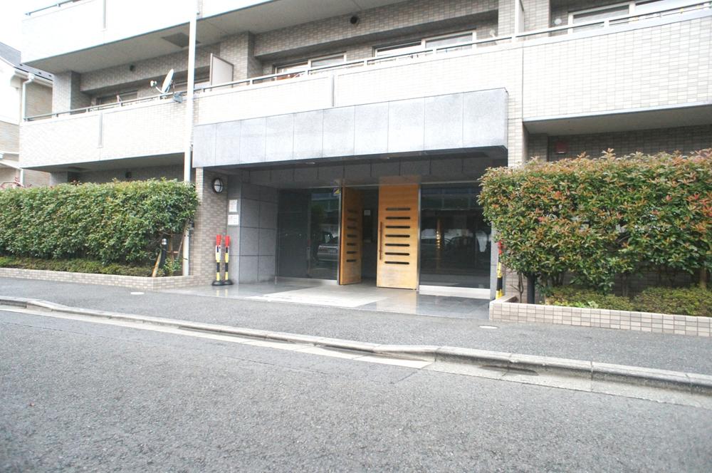 Local appearance photo