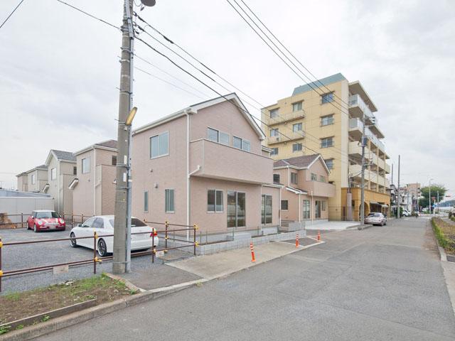 Local appearance photo. Local (10 May 2013) Shooting