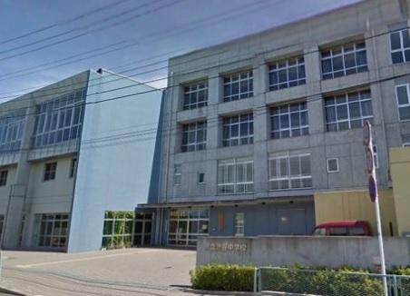 Junior high school. 250m to Shibuya junior high school