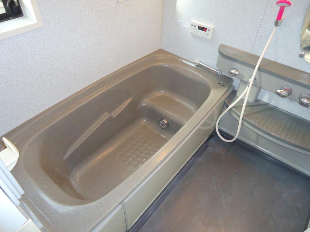Bathroom. Please heal the fatigue of the day with a 1 pyeong type of bathroom.