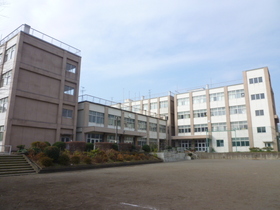 Junior high school. Tsuruma 1040m until junior high school (junior high school)