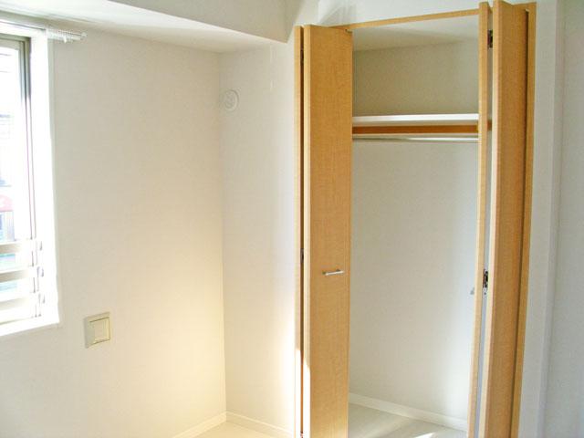 Receipt. Western-style housing