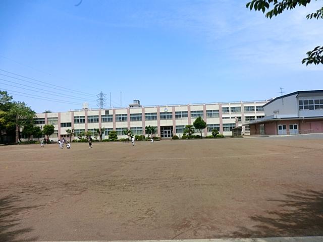 Primary school. 1034m until the Yamato Municipal Sakuragaoka Elementary School