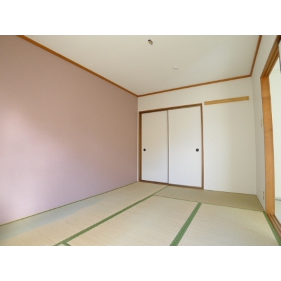 Other room space. It is comfortable and welcoming Japanese-style room! 