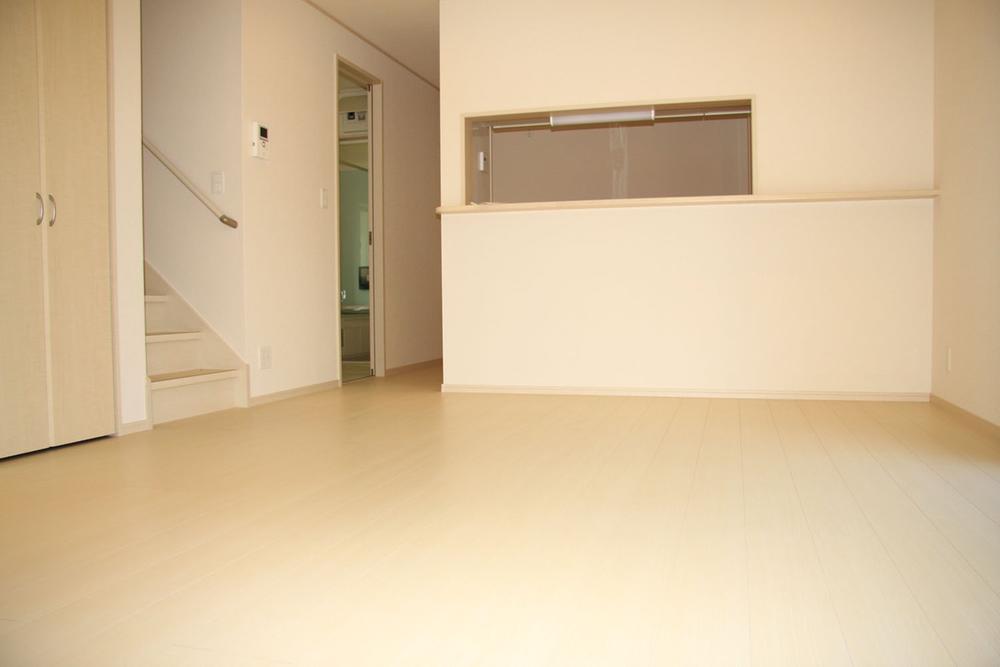 Living. 5 Building Indoor (September 2013) Shooting