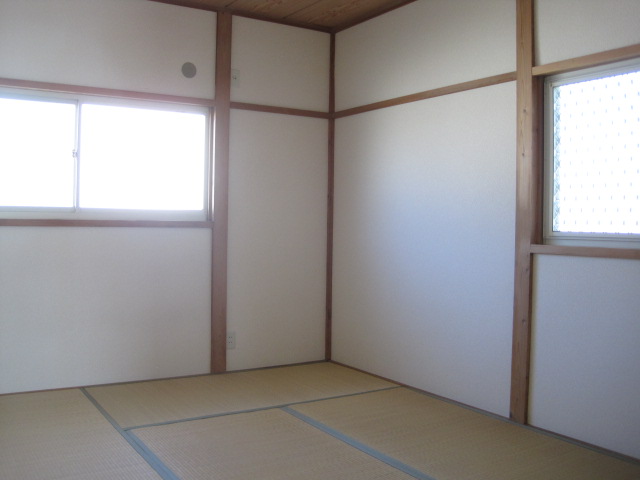 Living and room. Second floor Japanese-style room