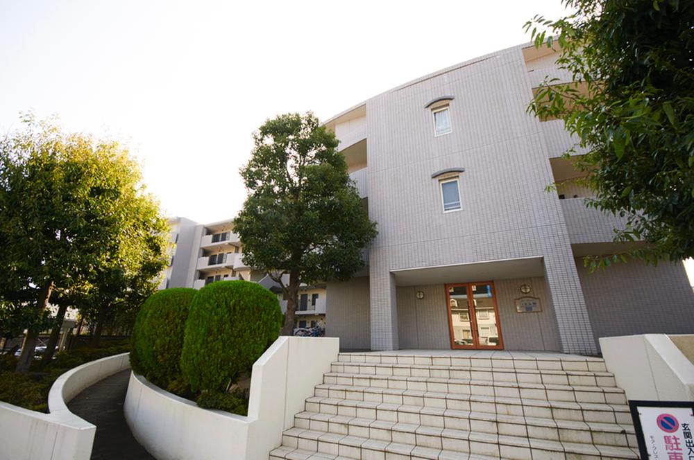 Local appearance photo. Local (10 May 2013) Shooting