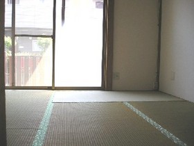 Living and room. Japanese-style room 5.5 quires