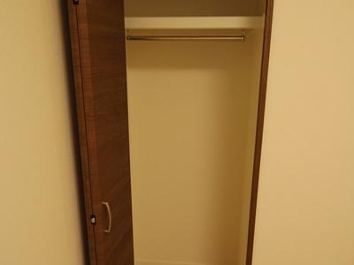 Receipt. Indoor (10 May 2013) Shooting Western-style housing (2)