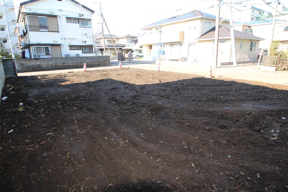 Local appearance photo. Local (11 May 2013) Shooting