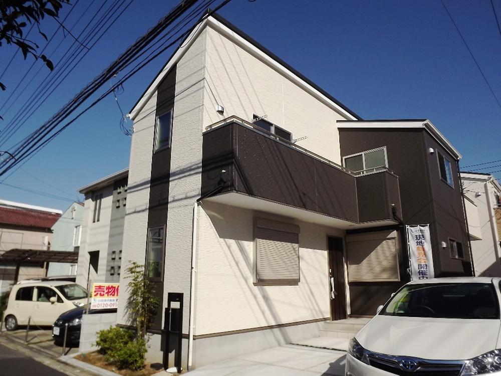 Local appearance photo. Local (2013 November shooting)