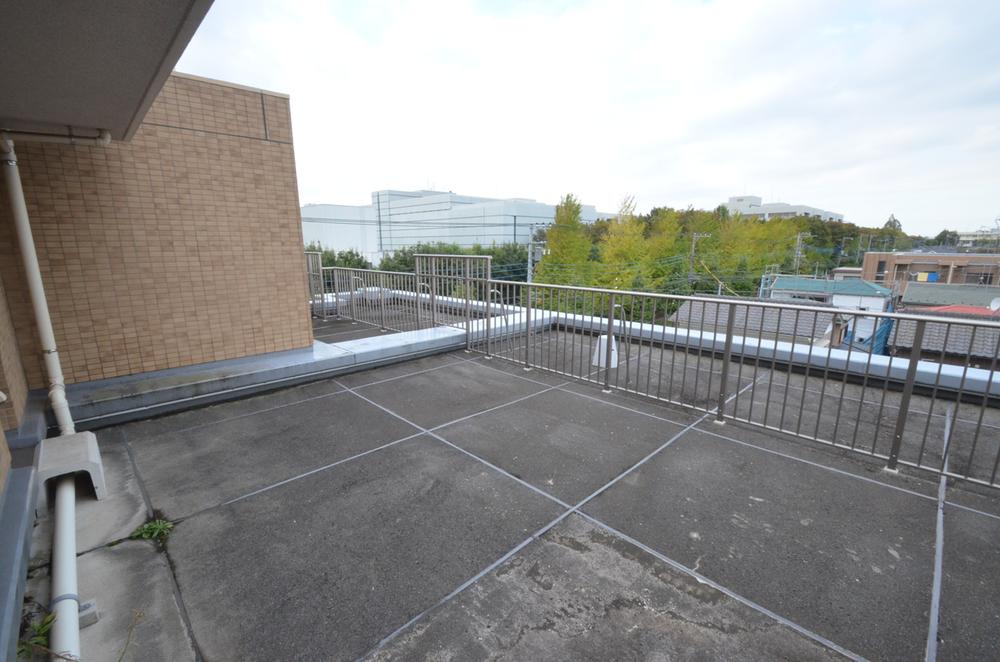 Balcony. Local (11 May 2013) Shooting