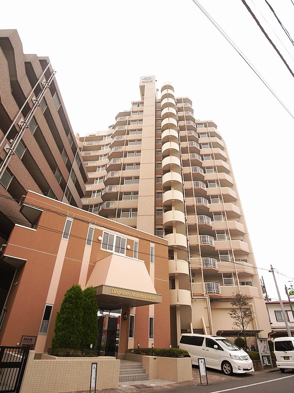 Local appearance photo. Local (10 May 2013) Shooting