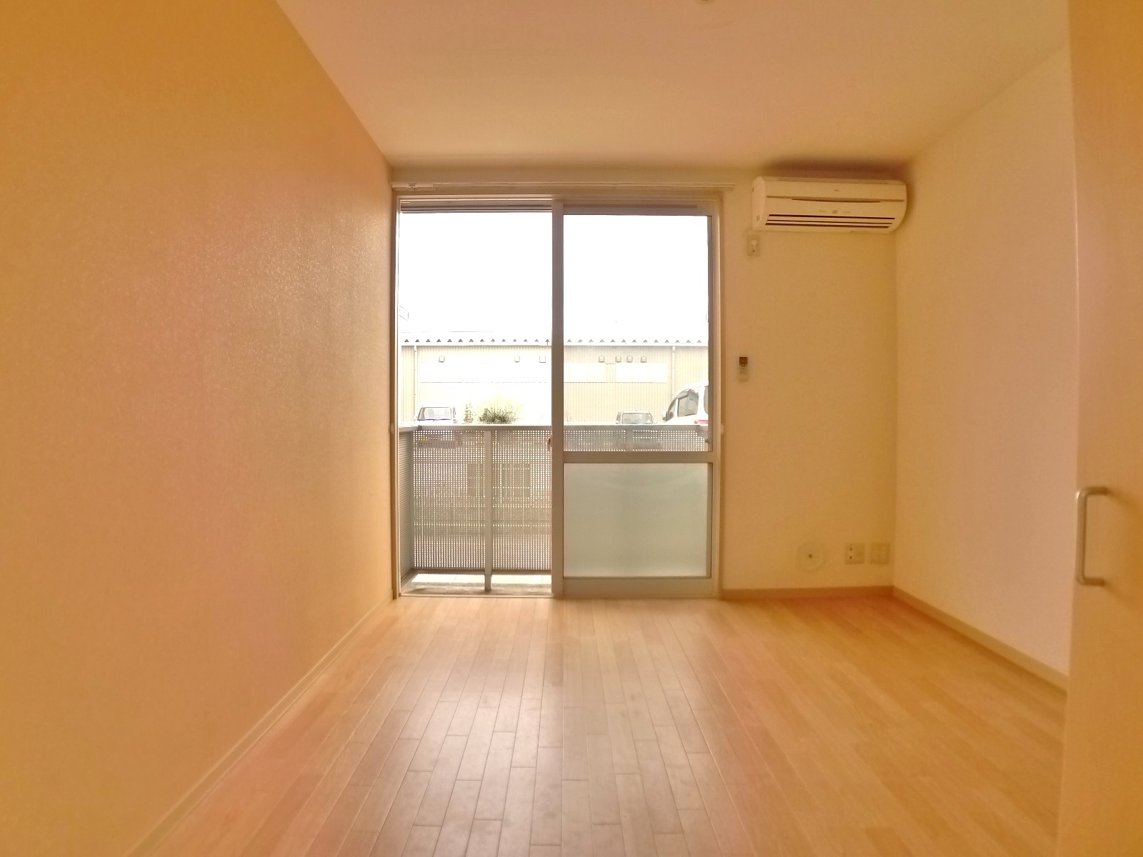 Living and room. Pure N103, Room key money 0 yen +2 months rent free