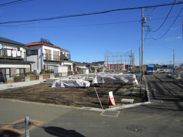 Local appearance photo. Local (12 May 2013) Shooting