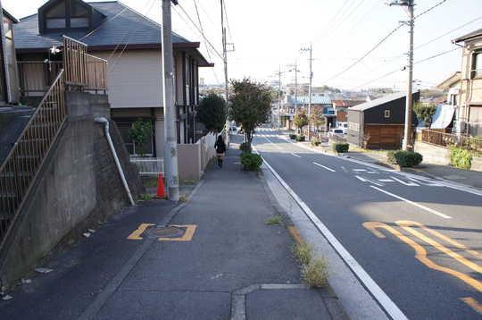 Local photos, including front road. Frontal road