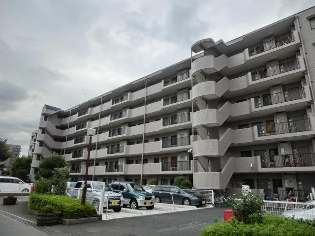 Local appearance photo. Local (10 May 2013) Shooting