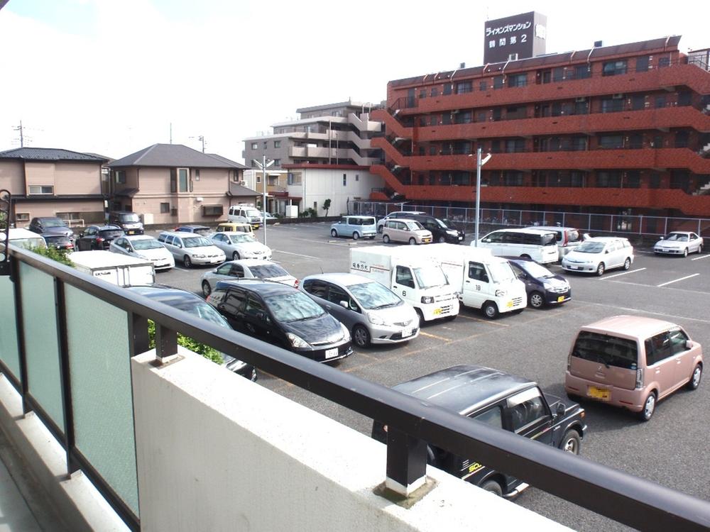 View photos from the dwelling unit